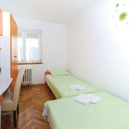 Skyscraper Maro * Fiume